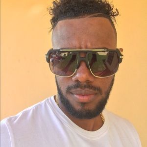 Meet your Posher, Wilson